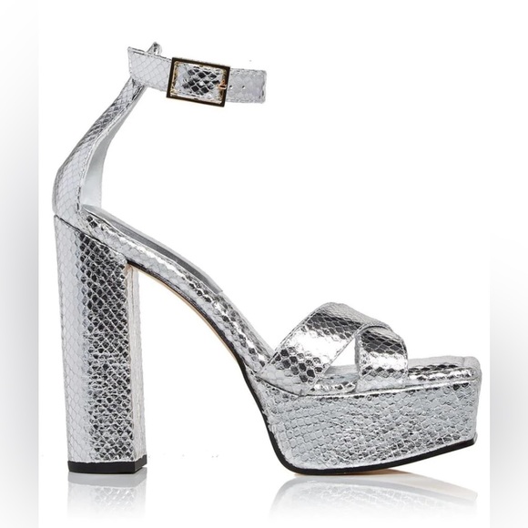 GOOD AMERICAN WOMEN’S SILVER SNAKE PLATFORM SANDALS - Picture 3 of 4